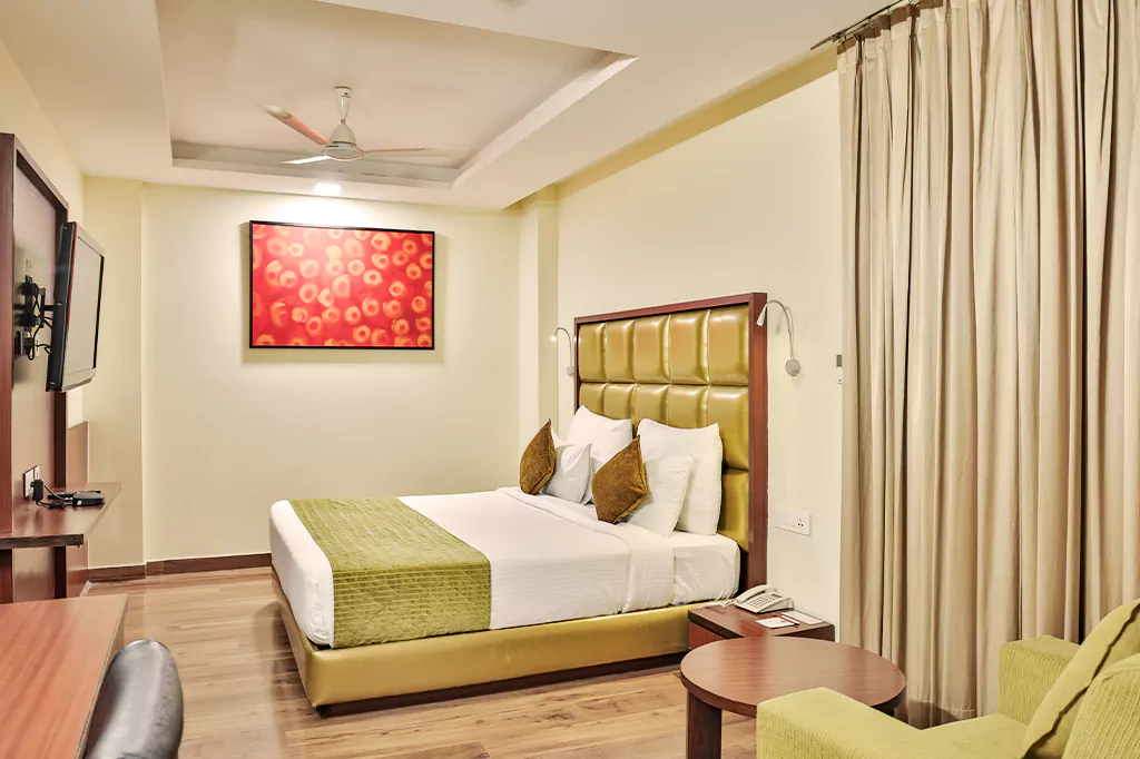 Honey Moon Suite or Sweet spacious room, in room dinning, best for Couples and childrens, family friendly hotel.