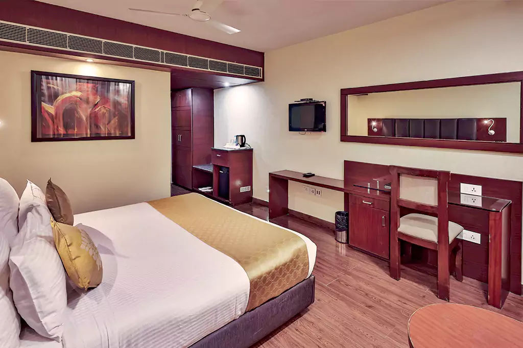 3 Star Hotel Deluxe Room in Mohali and Affordable Prices.