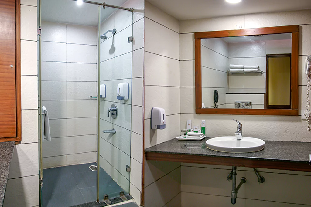 Best Hotel Rooms in Mohali in Chandigarh, Near Industrial Area and PCA Stadium.
